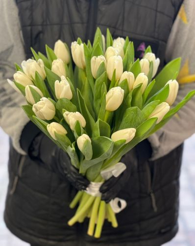 Букет белых тюльпанов "Силбер" заказать и купить в интернет-магазине с доставкой по Домодедово Аэропорту